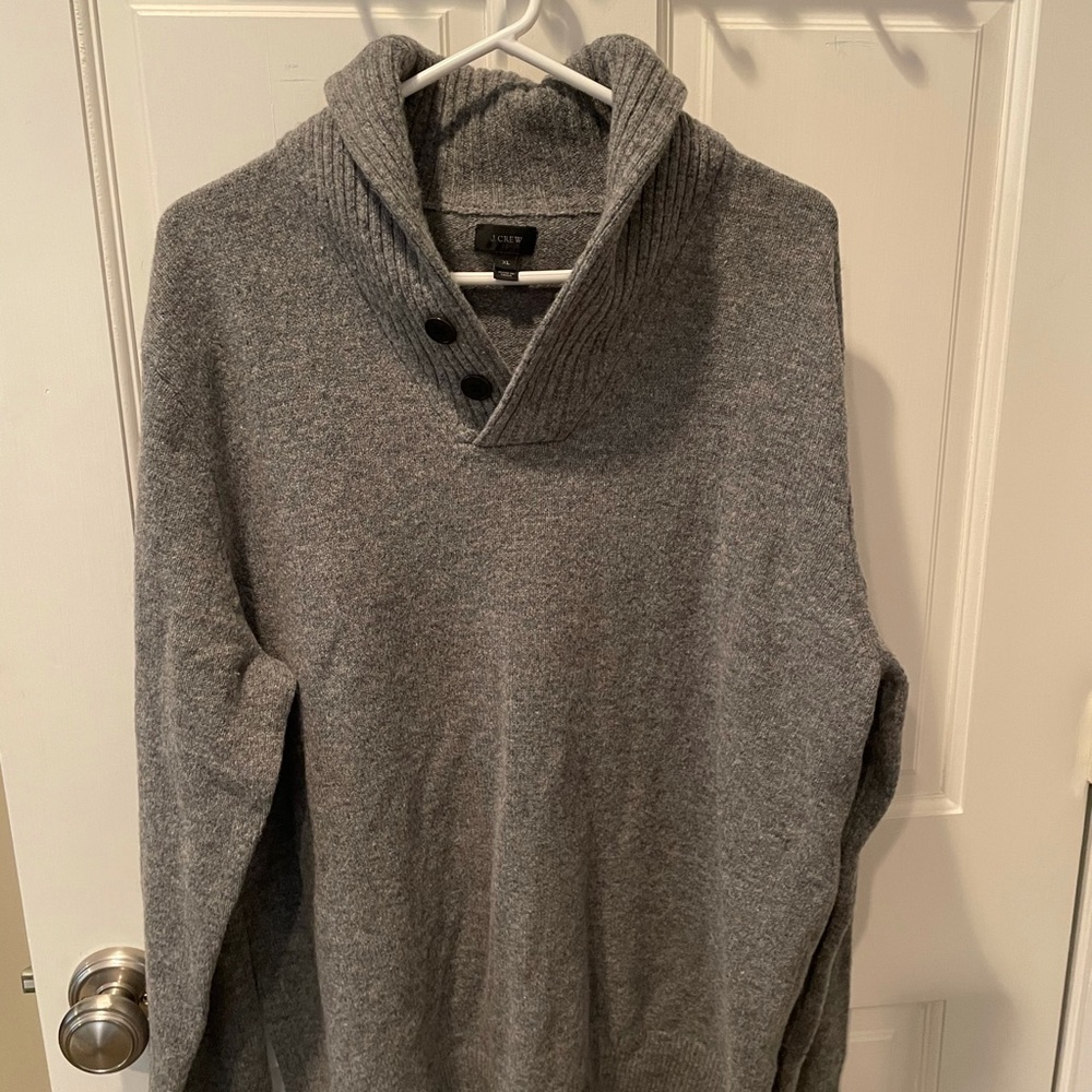 Jcrew men’s sweater. NEVER BEEN WORN.